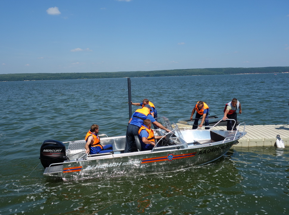 На акватории Сурского водохранилища провели учения На акватории Сурского водохранилища провели учения