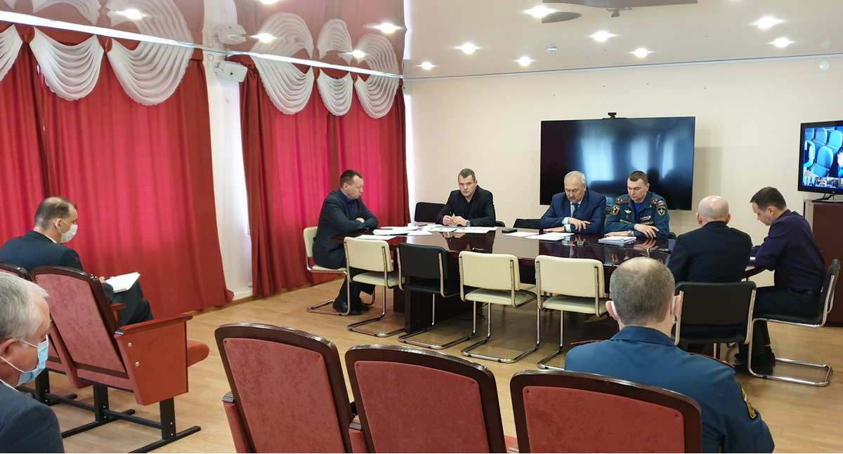 В Управлении ЖКХ и ГЗН проведены публичные слушания В Управлении ЖКХ и ГЗН проведены публичные слушания