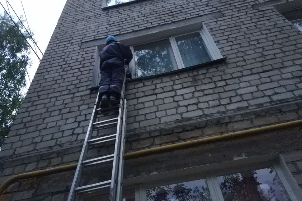 Спасатели ГУ ППСЦ обеспечили доступ врачей к больному