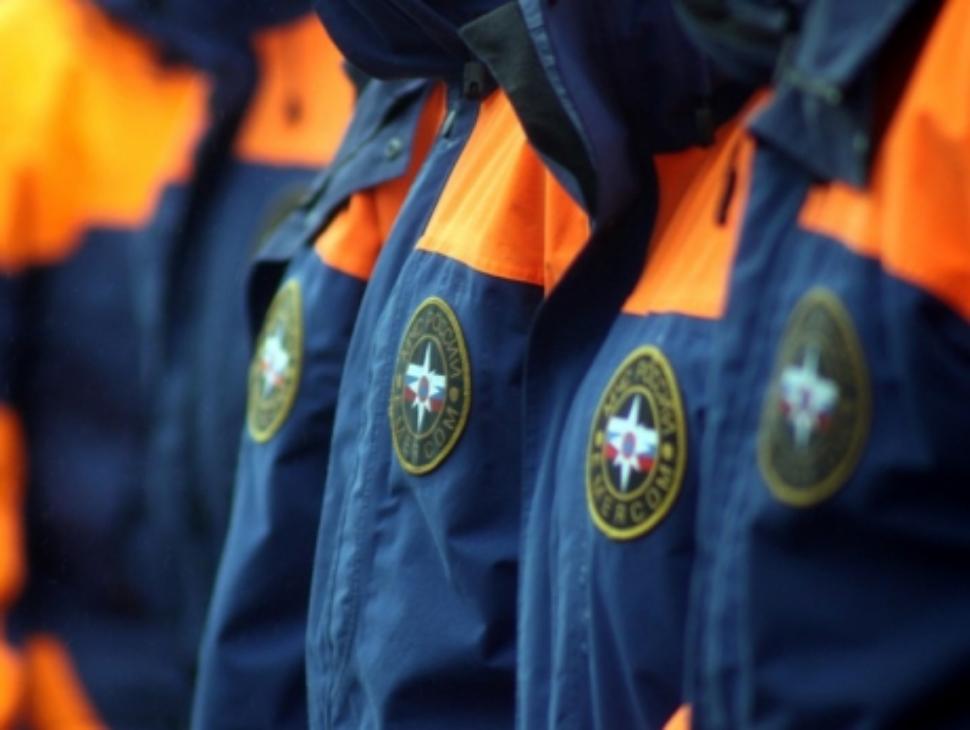 Спасатели ГУ ППСЦ транспортировали тело рыбака, умершего во время подлёдного лова 