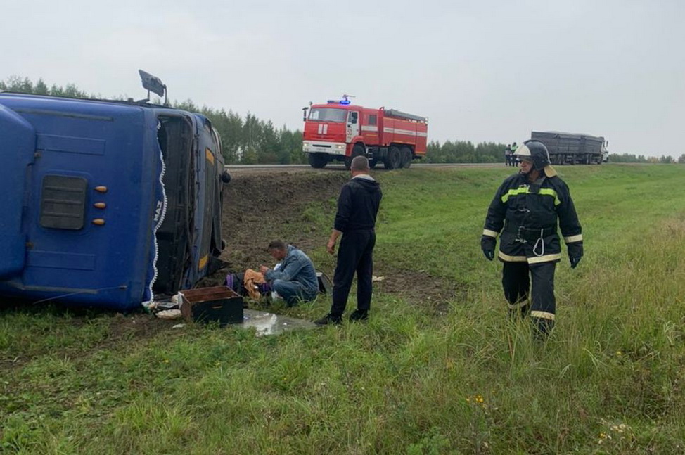 Пожарные-спасатели ликвидировали последствия ДТП на трассе Р158