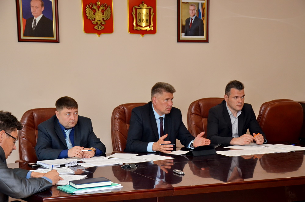 Совещание по погашению долгов за газ состоялось в Управлении ЖКХ и ГЗН региона