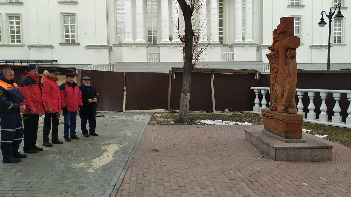 Ликвидаторы последствий землетрясения в Армении почтили память жертв стихии