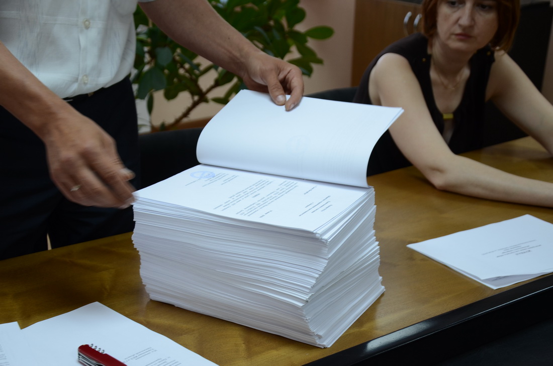 Состоялось вскрытие конверта участников конкурса по выбору регоператора «Западной зоны»