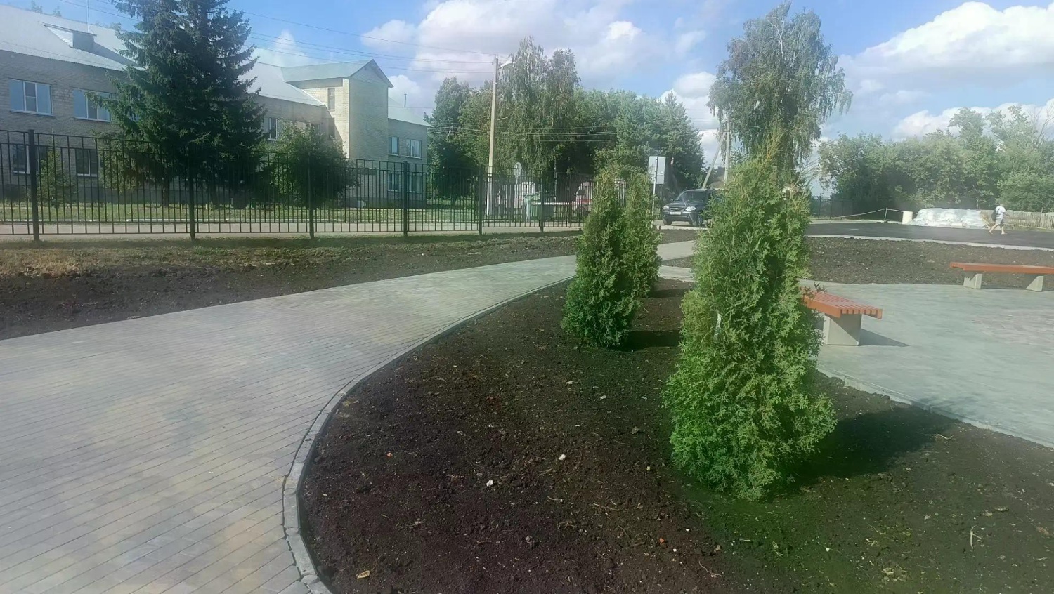 В Иссе завершено благоустройство общественного пространства