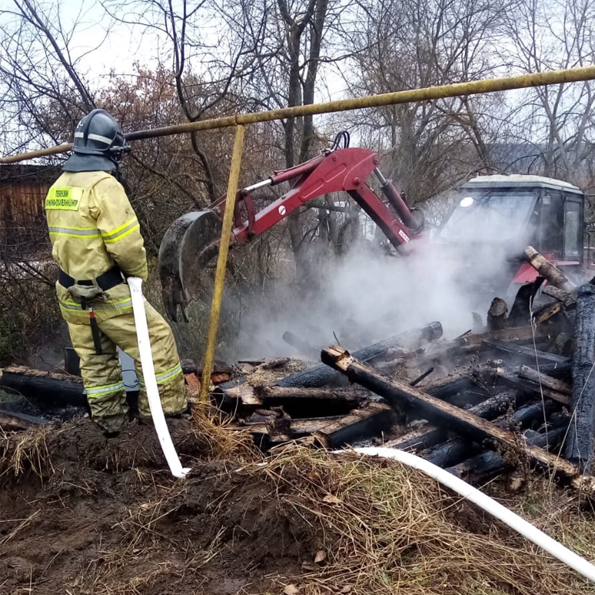 Спасатели ликвидировали пожар в селе Архангельском Городищенского района
