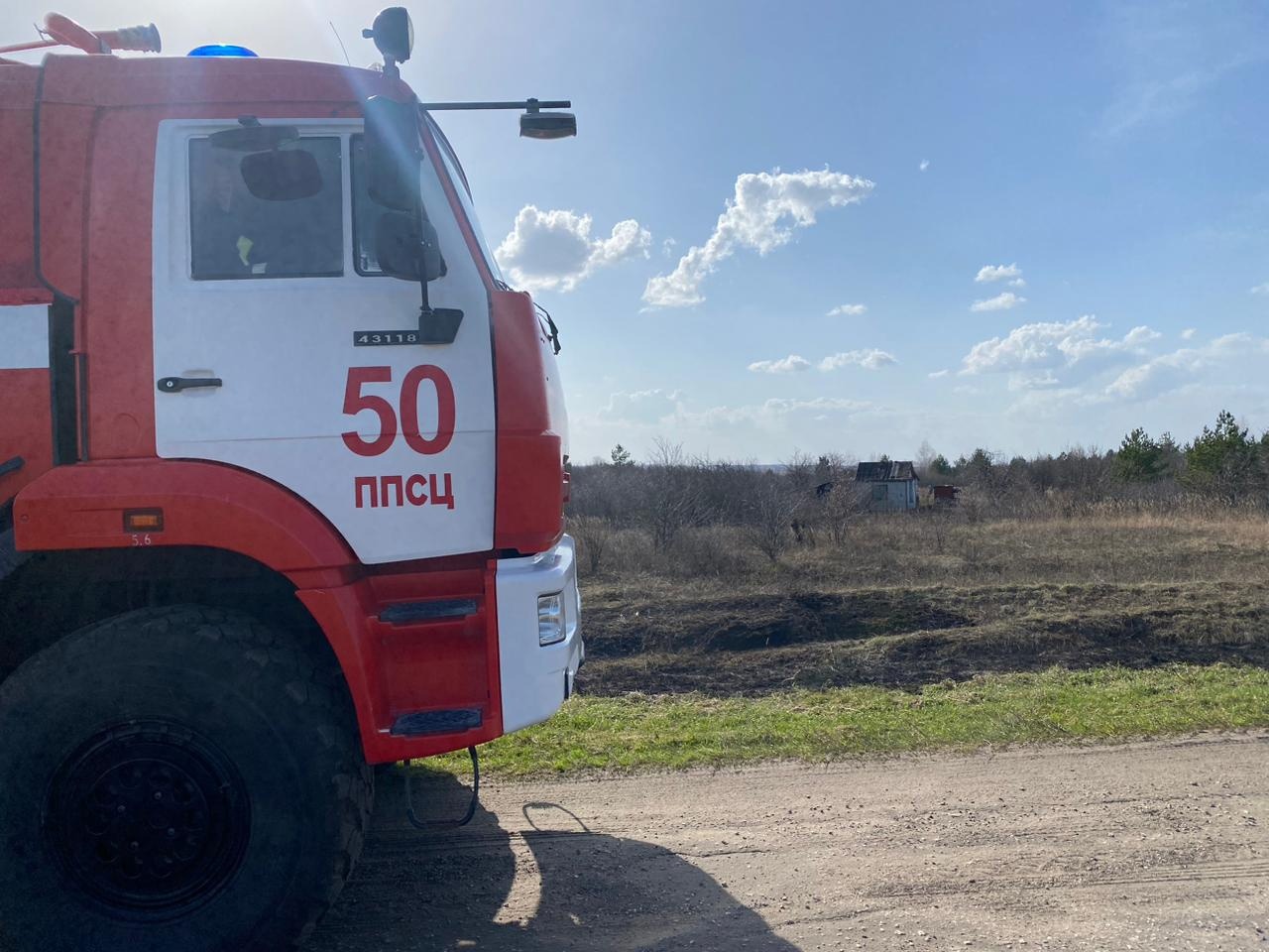 Пожарные ГУ «ППСЦ» ликвидировали возгорание травы в селе Любятино Пожарные ГУ «ППСЦ» ликвидировали возгорание травы в селе Любятино