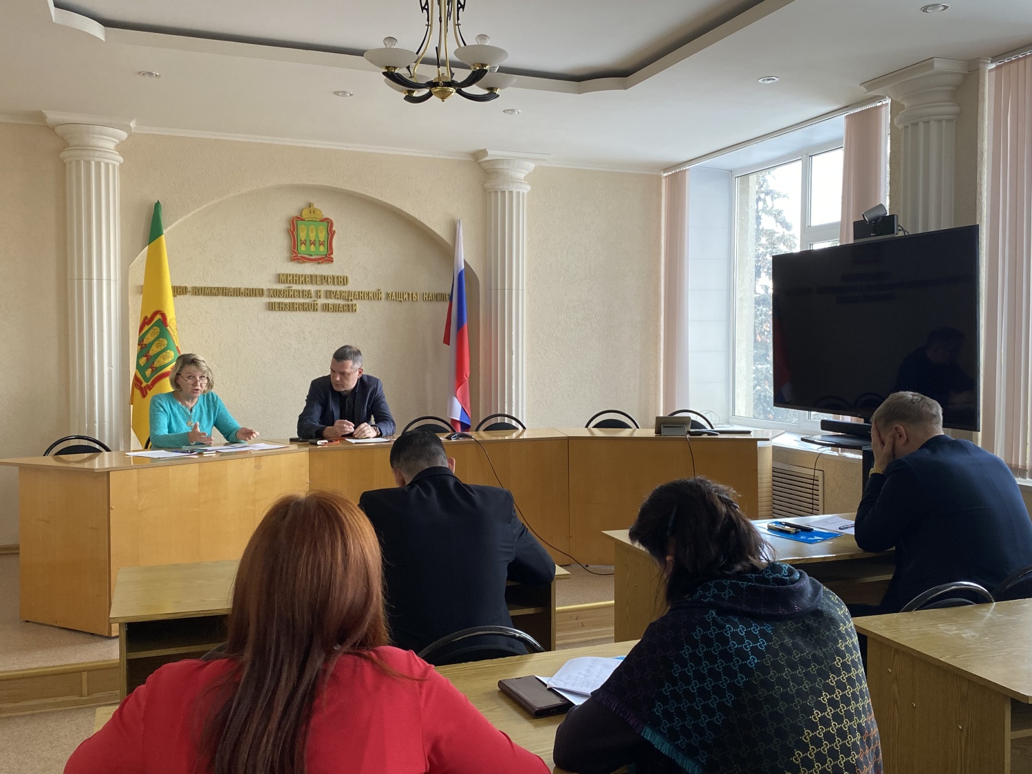Проведено совещание по вопросу переселения граждан из аварийного жилищного фонда Проведено совещание по вопросу переселения граждан из аварийного жилищного фонда