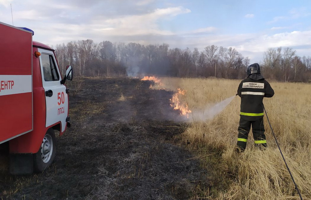 Спасатели-пожарные ГУ ППСЦ ликвидировали возгорание в Пензенской районе