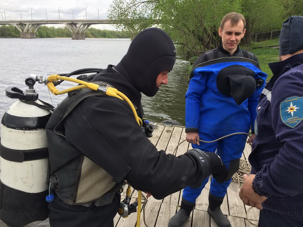 На акватории реки Суры водолазы ГУ ППСЦ провели тренировочные спуски