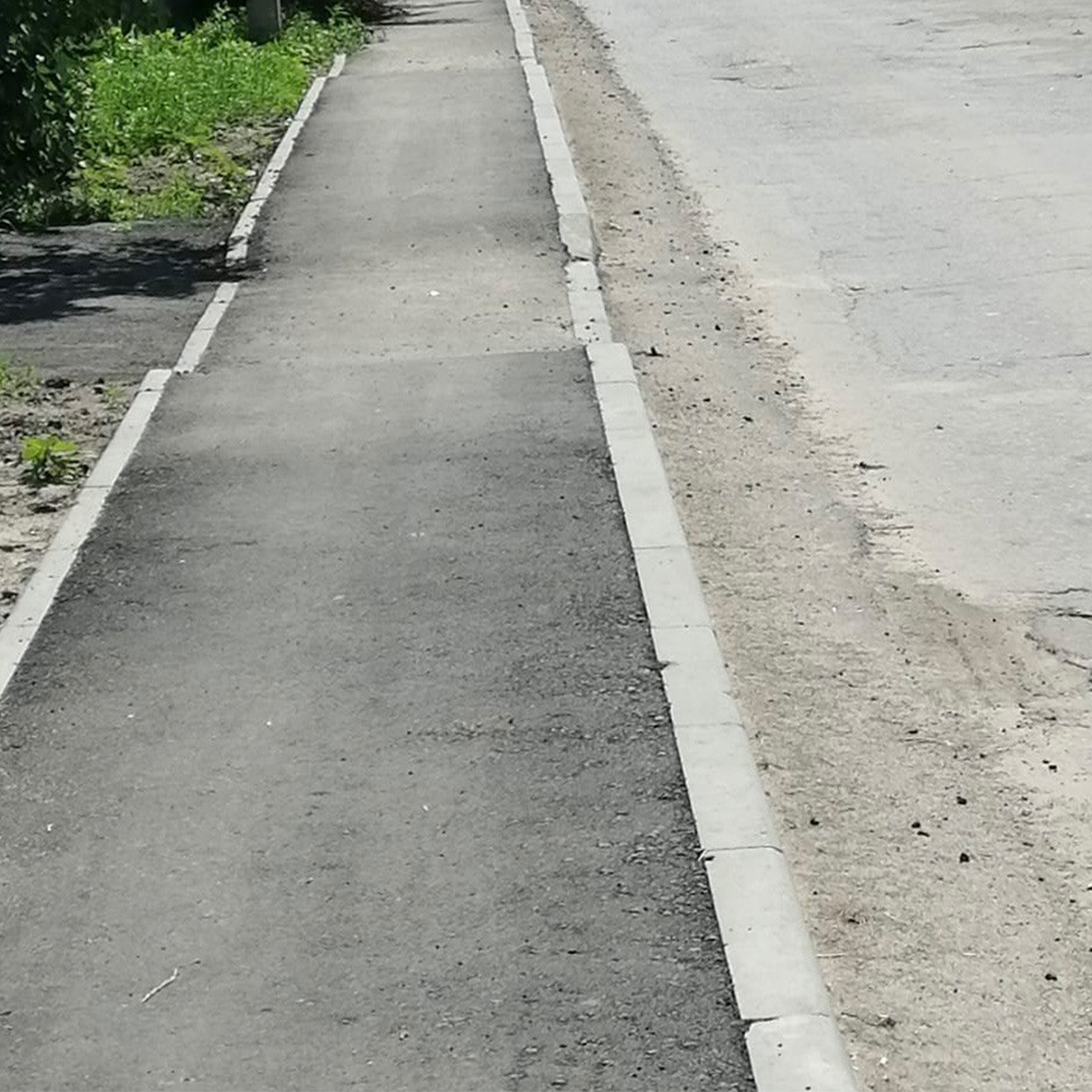 В Белинском завершились работы по благоустройству тротуара на улице Садовая В Белинском завершились работы по благоустройству тротуара на улице Садовая