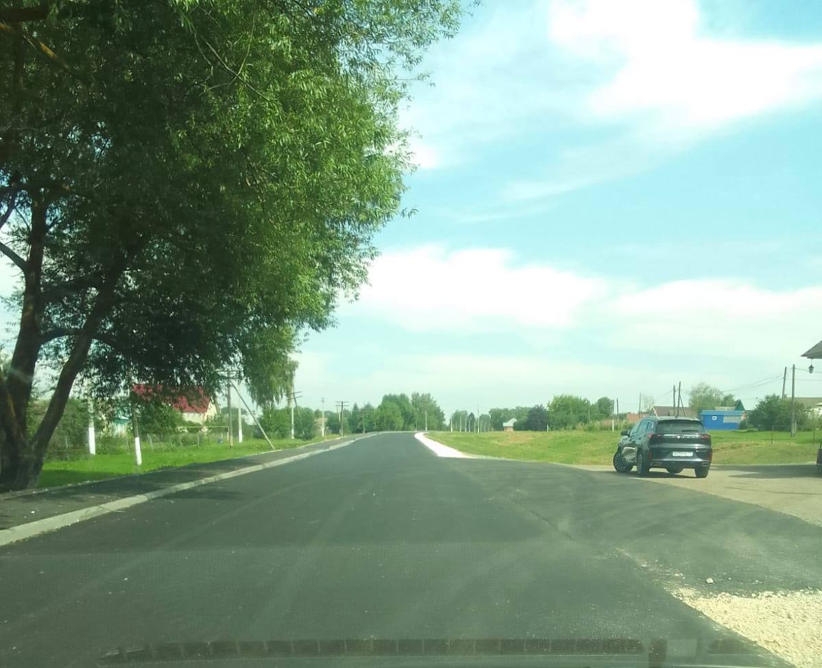 В Иссе завершены работы по благоустройству пешеходных коммуникаций на улице Огарева