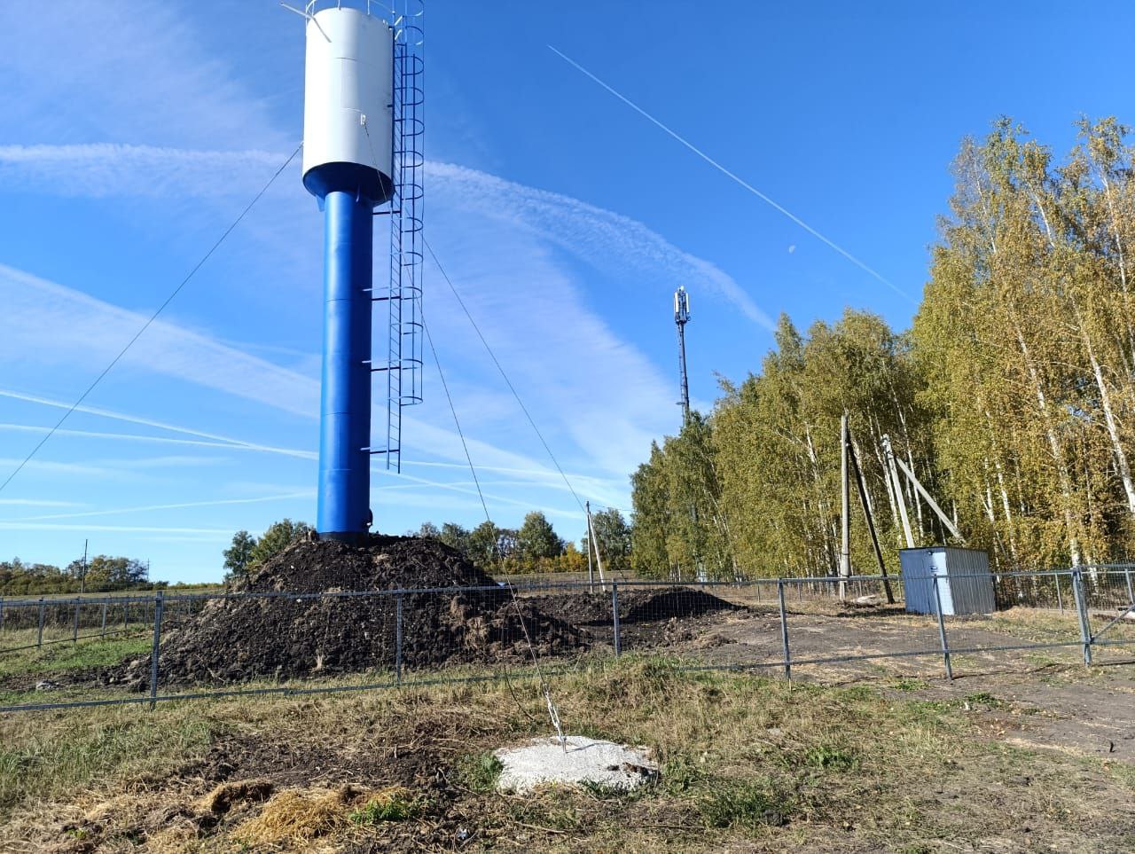 В селе Усть-Каремша капитально отремонтировали водонапорную башню В селе Усть-Каремша капитально отремонтировали водонапорную башню