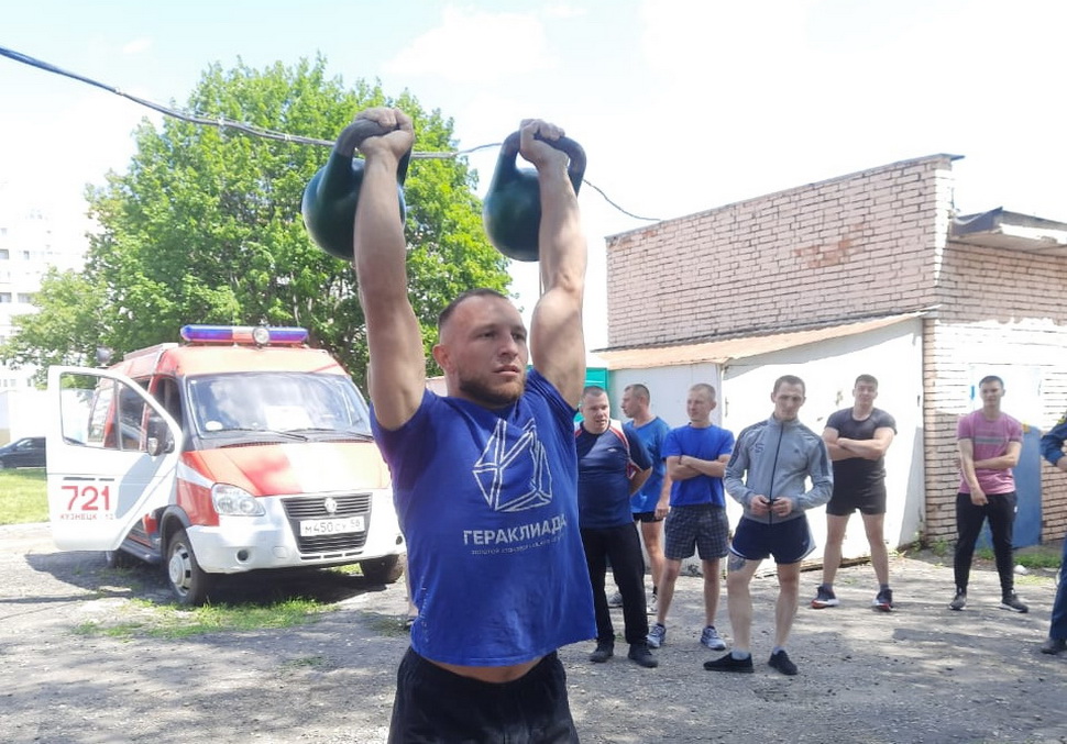Команда ГУ ППСЦ заняла 2 место в соревнованиях по гиревому спорту