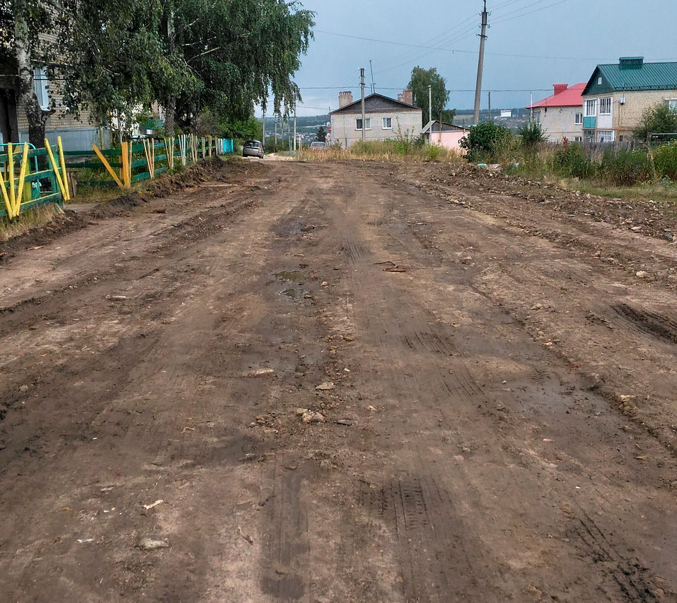 По программе «Формирование  комфортной городской среды» в р.п. Шемышейка благоустраиваются дворовые территории