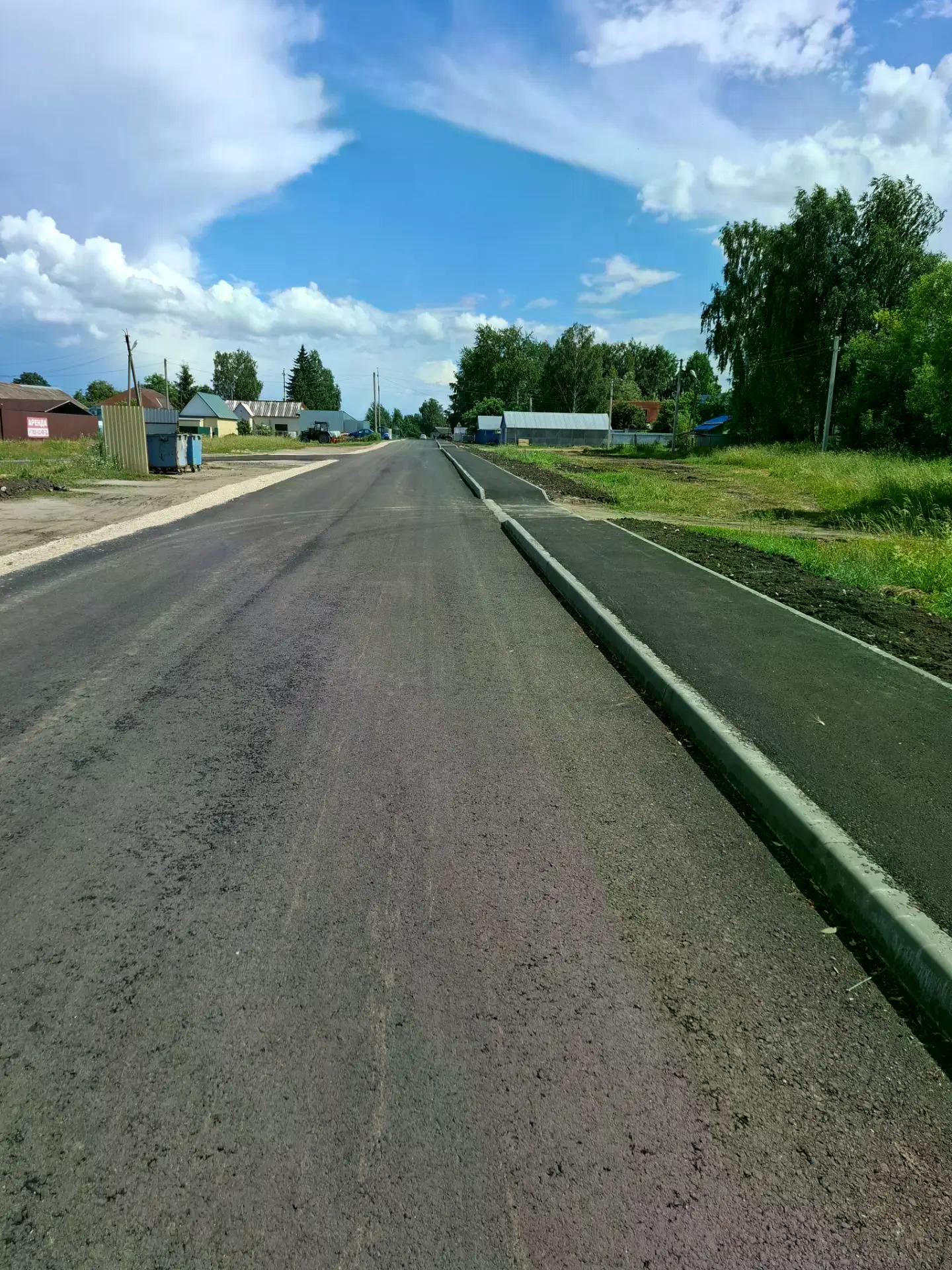 В Вадинске благоустроили пешеходную зону по нацпроекту В Вадинске благоустроили пешеходную зону по нацпроекту