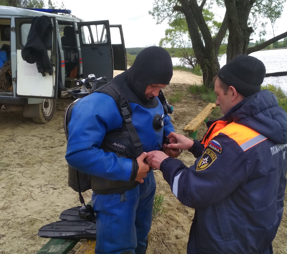 Проведено водолазное обследование дна водоемов в Кузнецком и Никольском районах