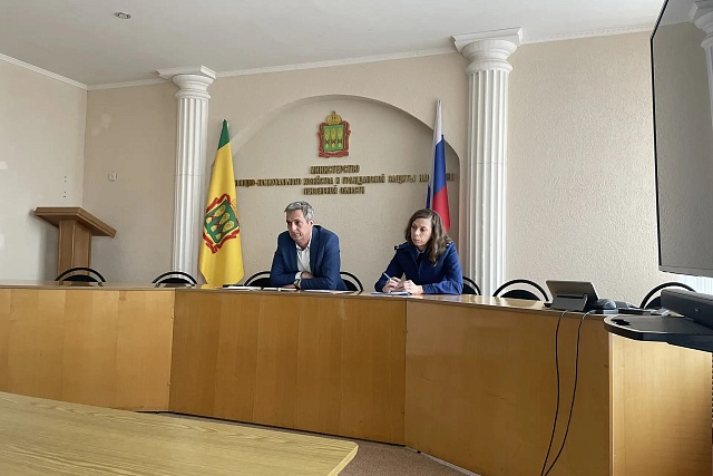 В Министерстве прошло совещание по вопросам безопасного использования газового оборудования В Министерстве прошло совещание по вопросам безопасного использования газового оборудования