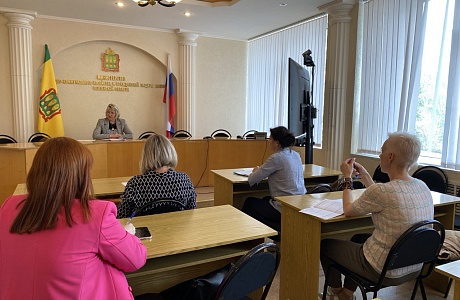 В Министерстве прошло совещание по вопросу переселения граждан из аварийного жилищного фонда