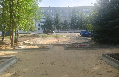 В Сердобске продолжается благоустройство сквера «Ясенки» В Сердобске продолжается благоустройство сквера «Ясенки»