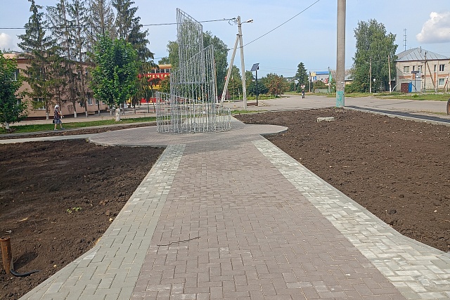 В Малой Сердобе продолжается второй этап благоустройства парковой зоны