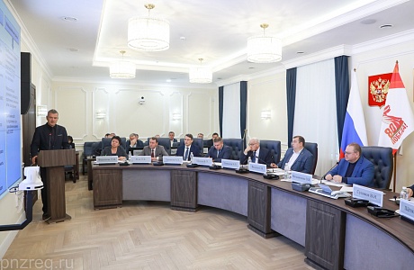 Губернатор поручил ежедневно предоставлять сводку о подготовке паспортов готовности населенных пунктов к зиме Губернатор поручил ежедневно предоставлять сводку о подготовке паспортов готовности населенных пунктов к зиме