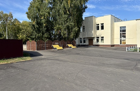 В Лопатино завершили благоустройство площади имени Гагарина В Лопатино завершили благоустройство площади имени Гагарина